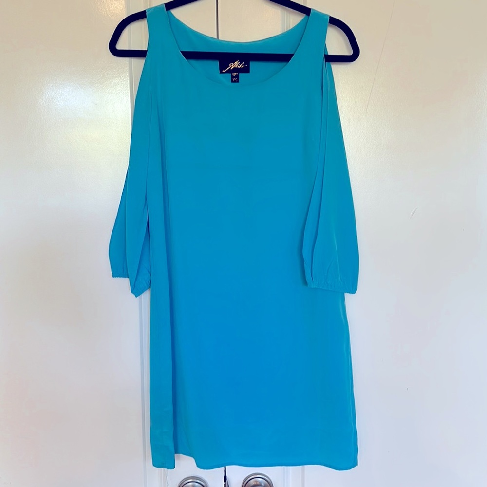 Silk dress, cold old, shoulder, 3/4 length sleeves,  loose fitting